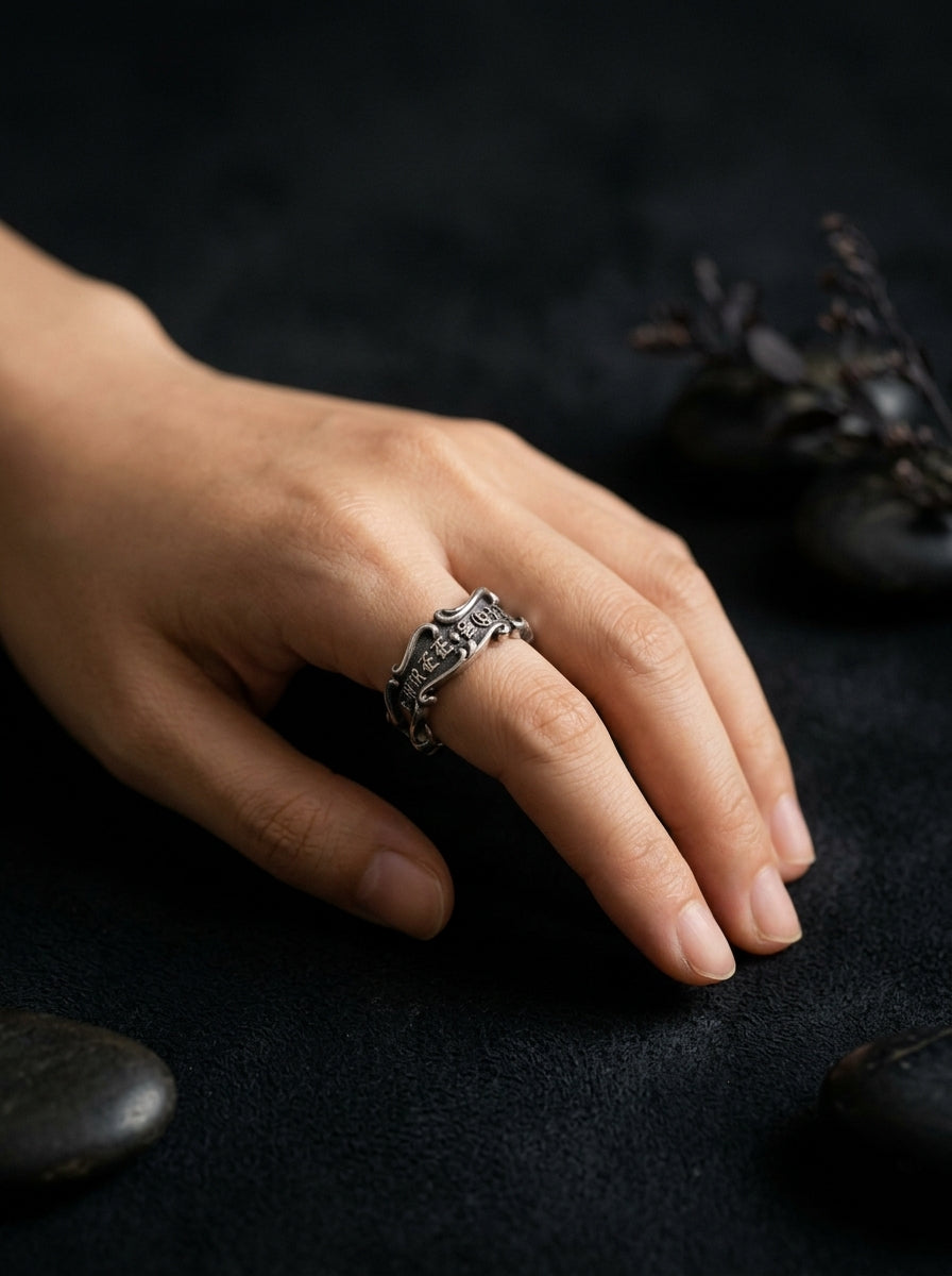 925 Silver Open-Band Ring - model wearing